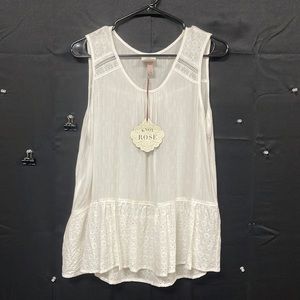 * NEW * Small Knox Rose blouse! Tags still attached!!